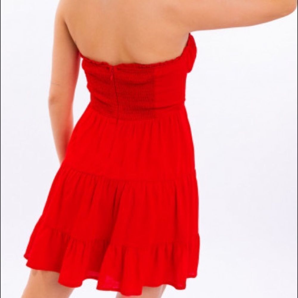 Red Dress - Picture 2 of 3